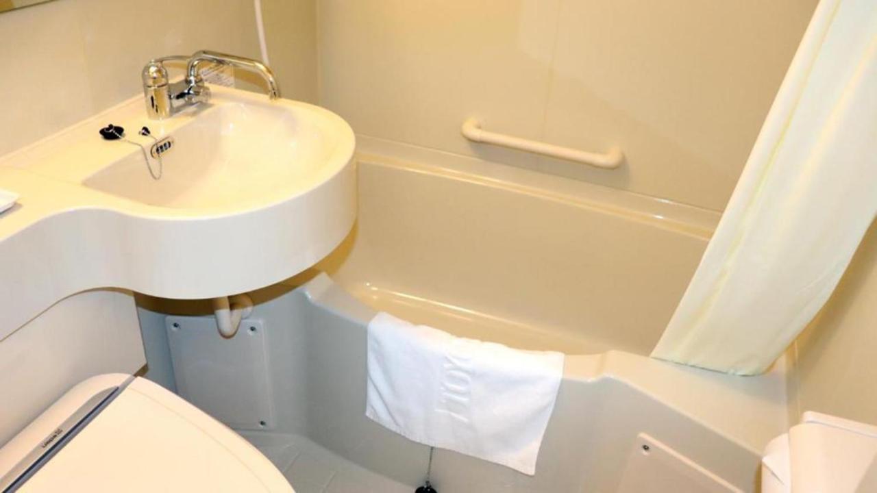 Toyoko Inn Morioka Ekimae Buitenkant foto